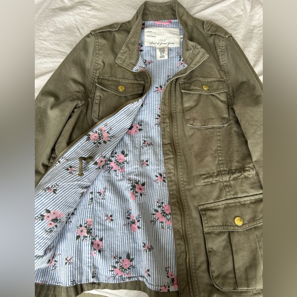H&M Juniors Floral lined Utility Jacket - size 12/13y